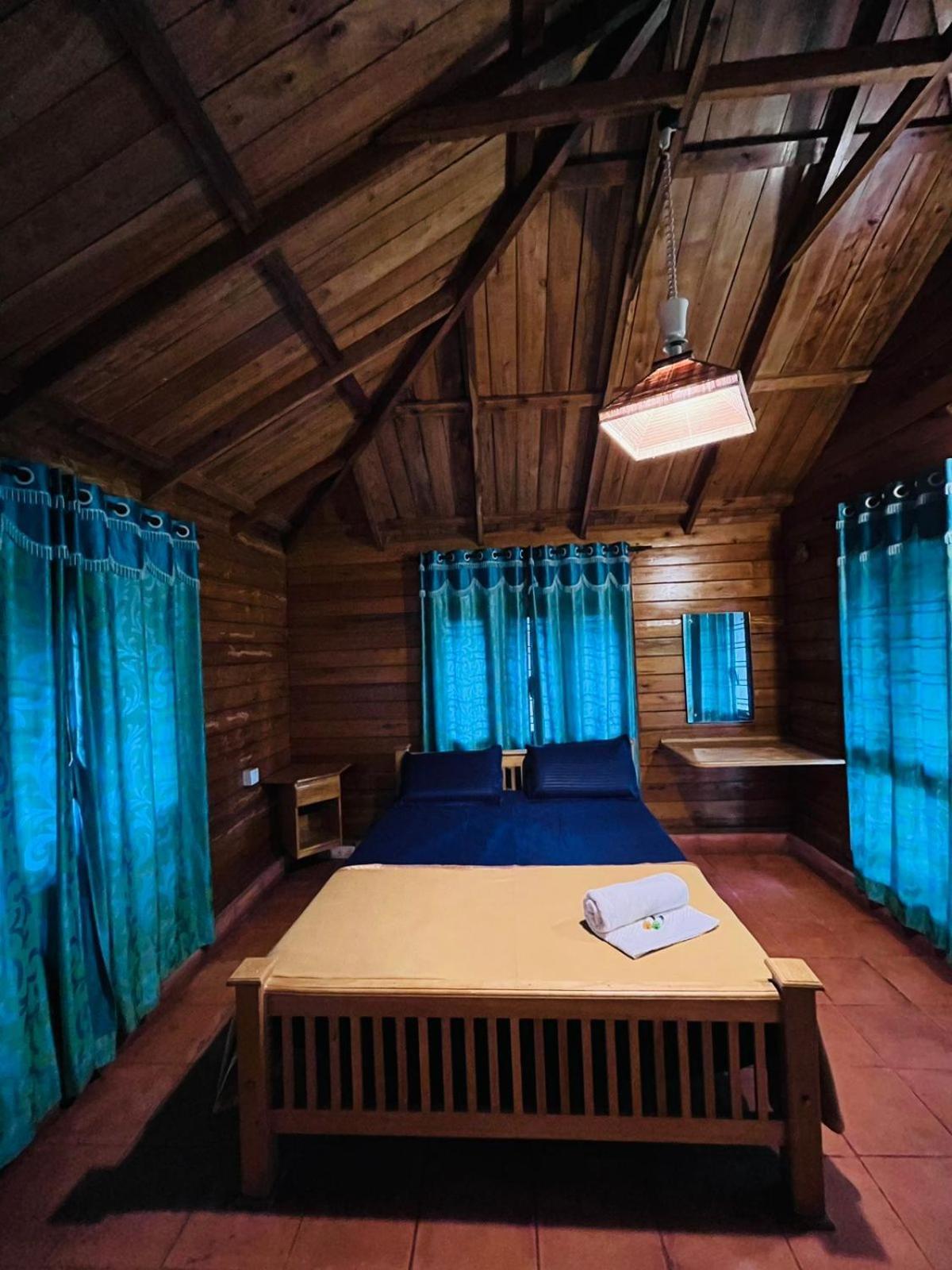 Royal Wooden Villa Mananthavady Bagian luar foto