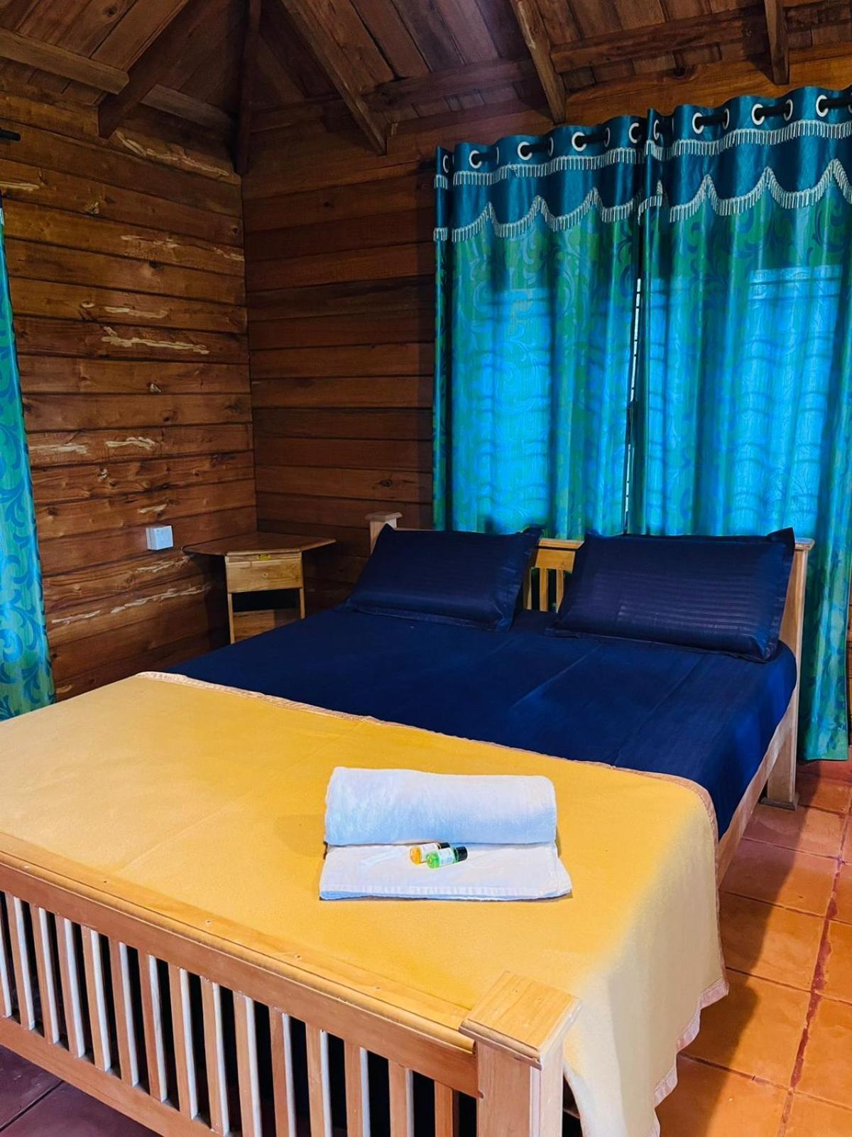 Royal Wooden Villa Mananthavady Bagian luar foto